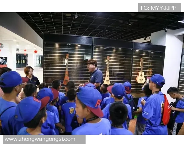 足球明星们的音乐之旅与中国经典歌曲的奇妙碰撞