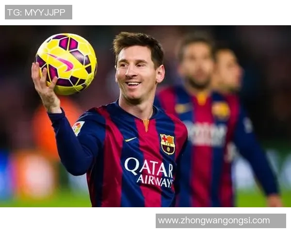 可爱的足球明星壁纸图片让你的桌面焕发活力与青春气息